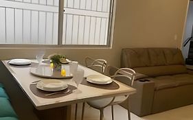 Apartamento Aconchegante e completo em Uberaba J&JF I